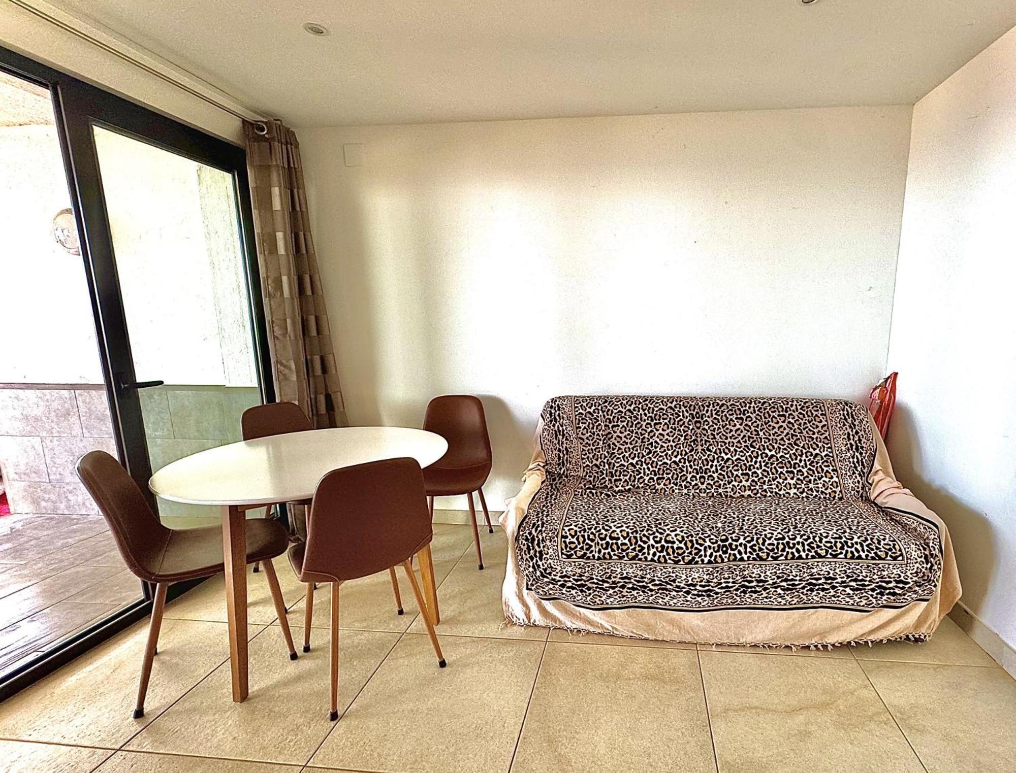 Bernie Apartment Roses Exterior photo